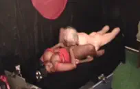 فاتنة الساخنة في سن المراهقة مع مذهلة الحمار والثدي.