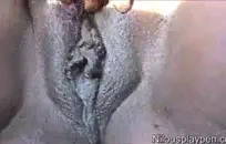 الأبنوس الحمار كبيرة مع ضخمة الثدي يأخذ قصف من الخلف.