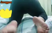 انها تمتص ديك من أجل المال بينما لها فرنك بلجيكي يعمل.