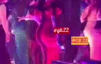 مفلس جبهة مورو يحب ابتلاع نائب الرئيس بعد الحصول على كس يمسح من قبل شخص غريب.