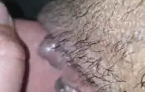 نائب الرئيس ضئيلة سميكة النار على الوجه.