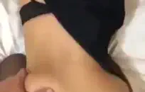 فاتنة في سن المراهقة يحصل مارس الجنس بعد الاستحمام.