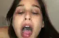 مفلس وشم في سن المراهقة يحصل لها الحمار مدهون بعد مص ومشعرات.