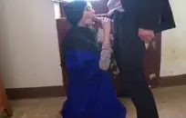 يمارس الجنس مع فتاة ، وهي لطيفة جدًا ، لقد جعلتني أقوم بممارسة الجنس بشدة.