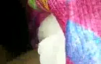 زوجان في سن المراهقة يصنعان فيديو محلي الصنع مثير مع صديقتها المقربة.