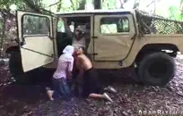 فتاة شقية مص و سخيف صديق