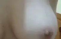 شاب مجنون مع صديقته.