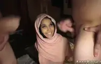 أنا أمارس الجنس مع هذه الكلبة التقيت بها على الإنترنت.