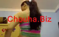 صديقتي المقربة تعطيني طلقات خلفية أثناء النوم.