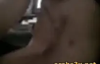 بالكاد القانونية الهواة الآسيوية الهزات قبالة ويلعب مع صاحب الديك.