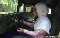 كس أسود سميك يأكل ديك أبيض وداعر أسود ديك ولطيف.