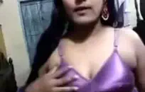 فاتنة في شبكة صيد السمك اللباس الداخلي صنم استمناء مع هزاز.