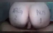 زوجتي قرنية في الملابس الداخلية والكعب العالي.