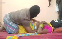 الهواة الهواة في سن المراهقة مع كبير الثدي مشعرات كس والحمار.