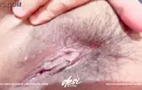 في سن المراهقة الملاعين لها دسار في حديقة عامة.