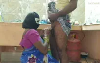 المؤخرة الكبيرة امرأة كبيرة الثدي مع غنيمة كبيرة الملاعين لي مثل مجنون.