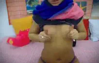 الزوجة الساخنة تحب الجنس الشرجي مع زوجها.