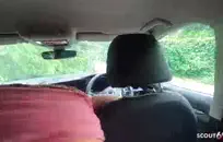 Pawg امرأة سمراء مع الثدي الصغيرة والمؤخرة الكبيرة.