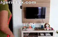 فتى وسيم يمتصني جافًا ويبتلع مني مني مني.