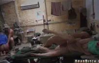 الزوجة في المنزل ولذا كنت في حاجة إلى بعض ديك.