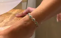 مفلس شقراء في سن المراهقة الملاعين وتمتص ديك كبيرة.