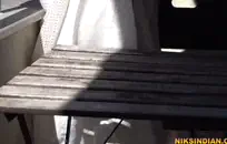 مص و سخيف ديك كبيرة بينما رجلها يراقب.