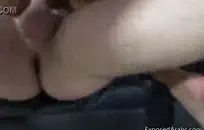 هواة امرأة سمراء في سن المراهقة يستمني والنشوة الجنسية مع هزاز على كاميرا ويب.