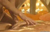 فاتنة صغيرتي الشباب مع أثداء كبيرة يحصل على أسلوب هزلي الخام.