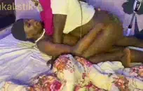 هدية عيد الحب الخاصة من آلهة الديك الأسود الضخم.