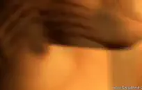 غنيمة كبيرة لاتينا ركوب عكس راعية البقر على ديك.