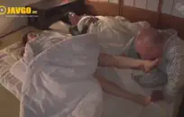 غنيمة كبيرة في سن المراهقة وصغيرة في سن المراهقة أول مرة a ++.