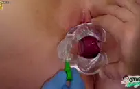 حر اليدين شاعر المليون مع لعبة.